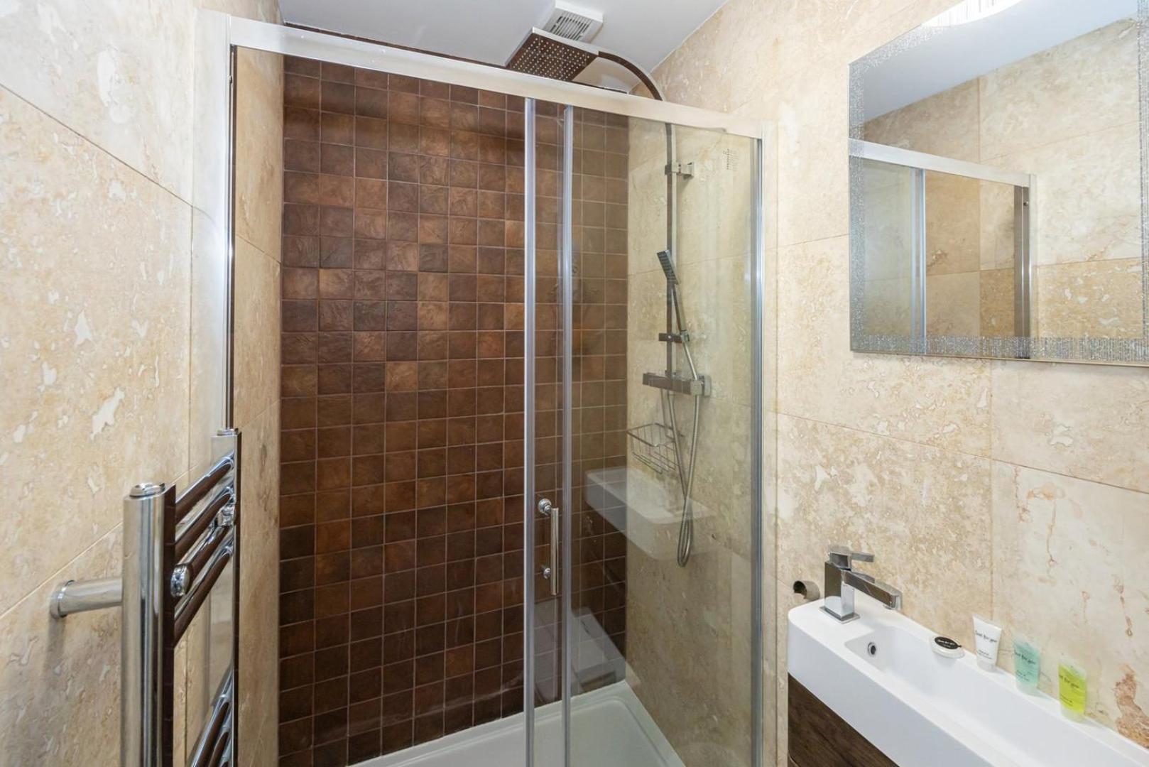 Guestready - A Haven By The River Manchester Exterior photo