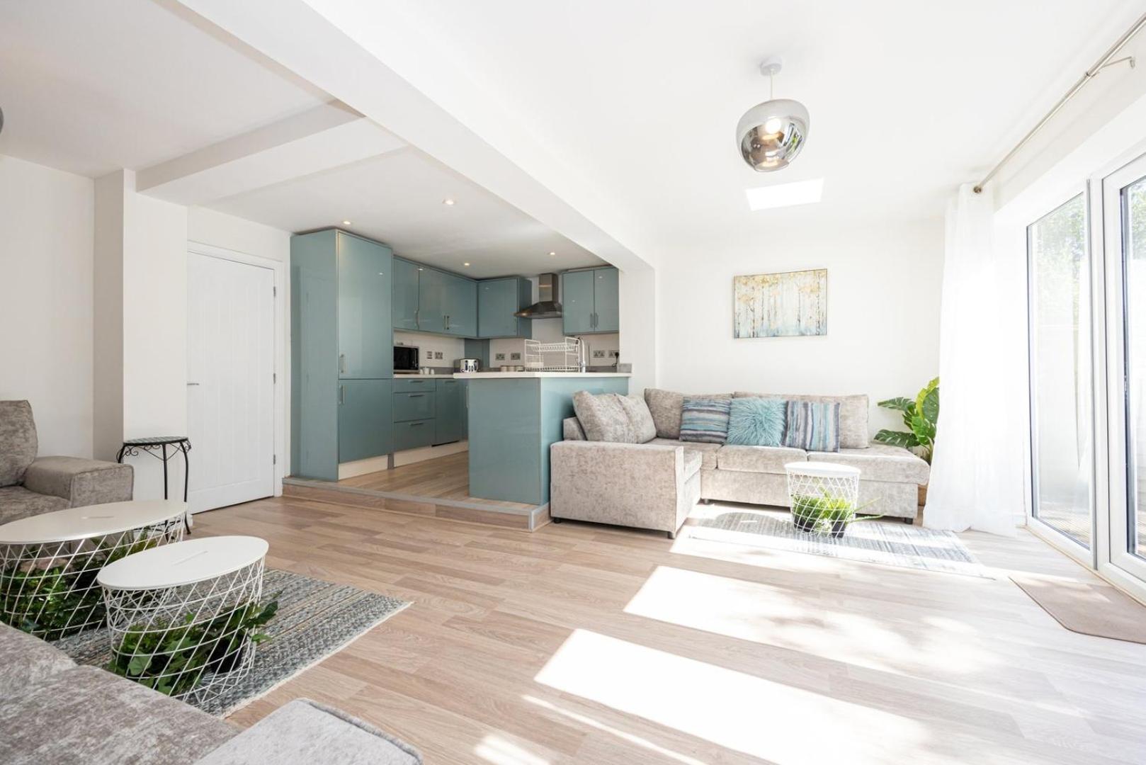 Guestready - A Haven By The River Manchester Exterior photo