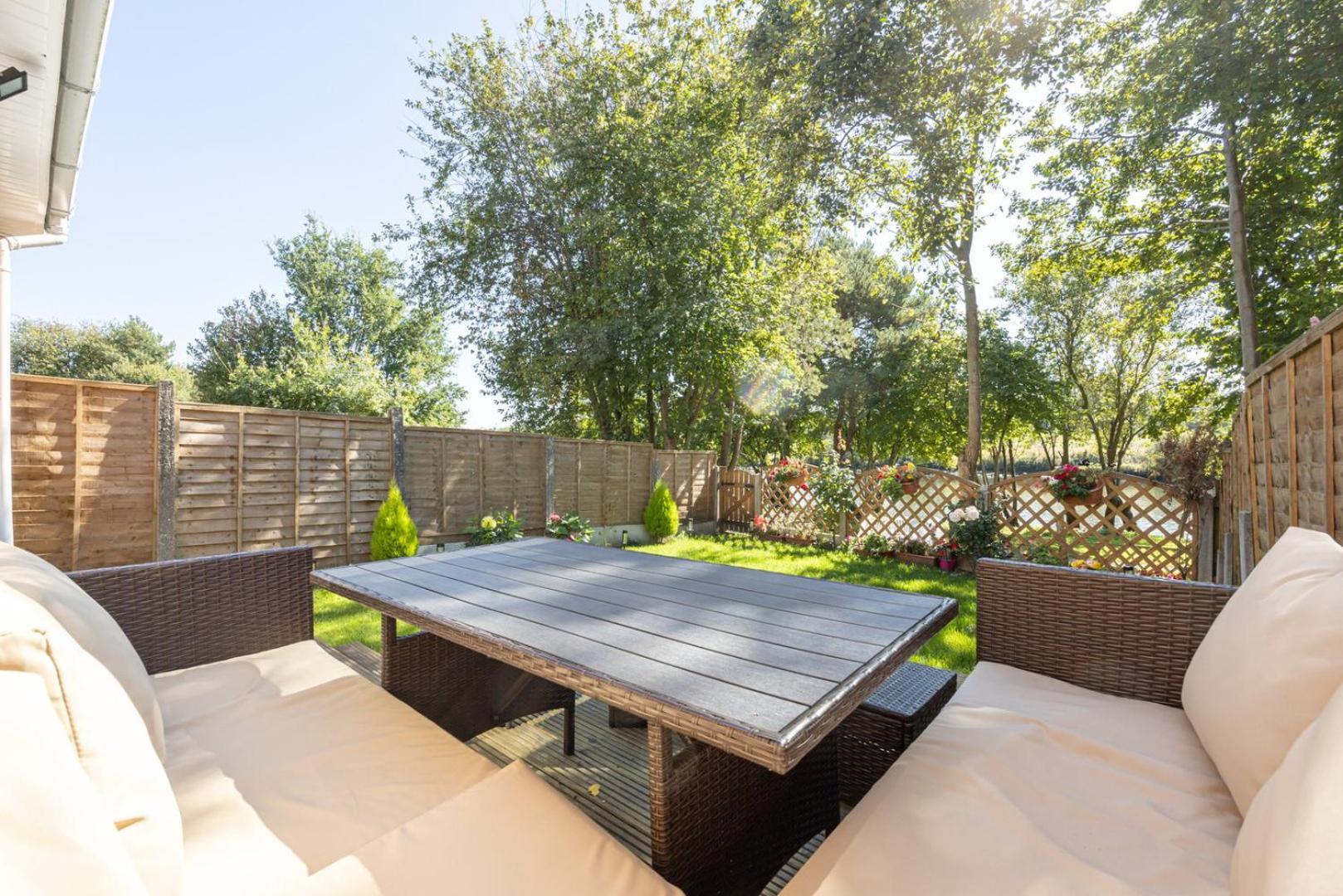 Guestready - A Haven By The River Manchester Exterior photo
